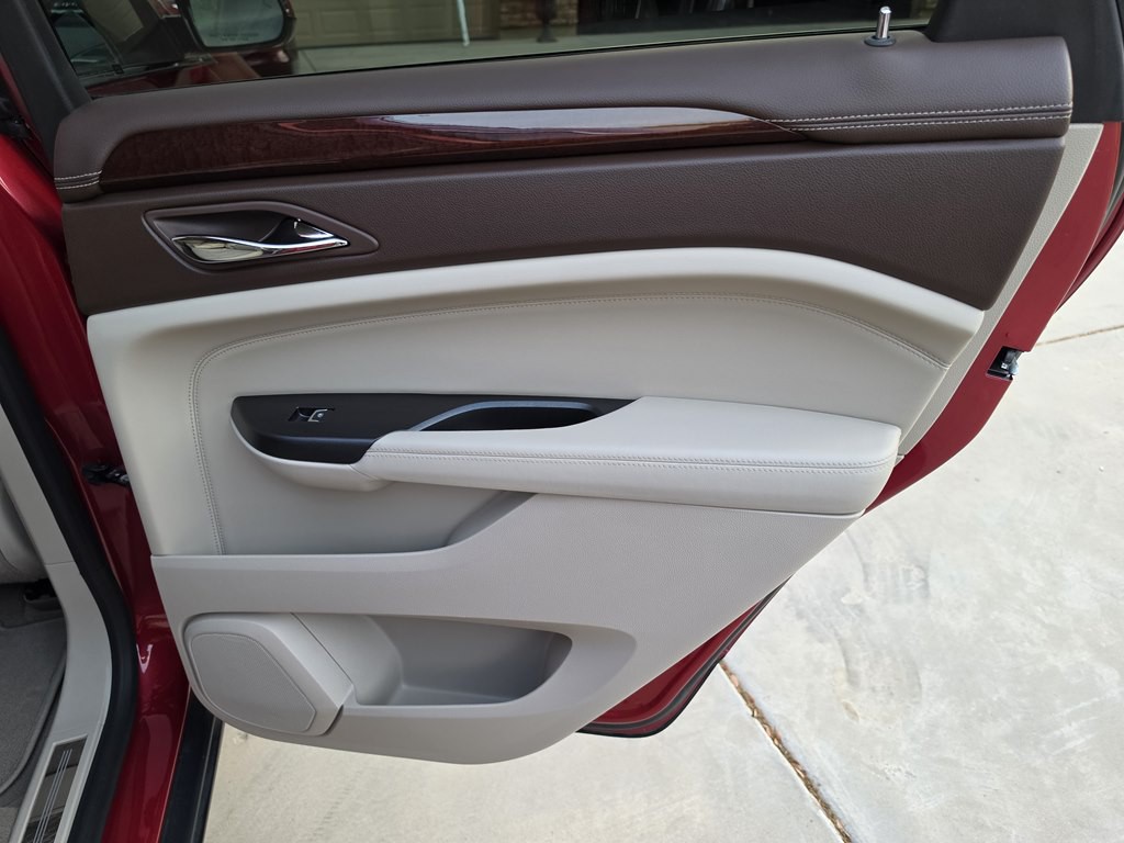 2016 Cadillac SRX Image 32