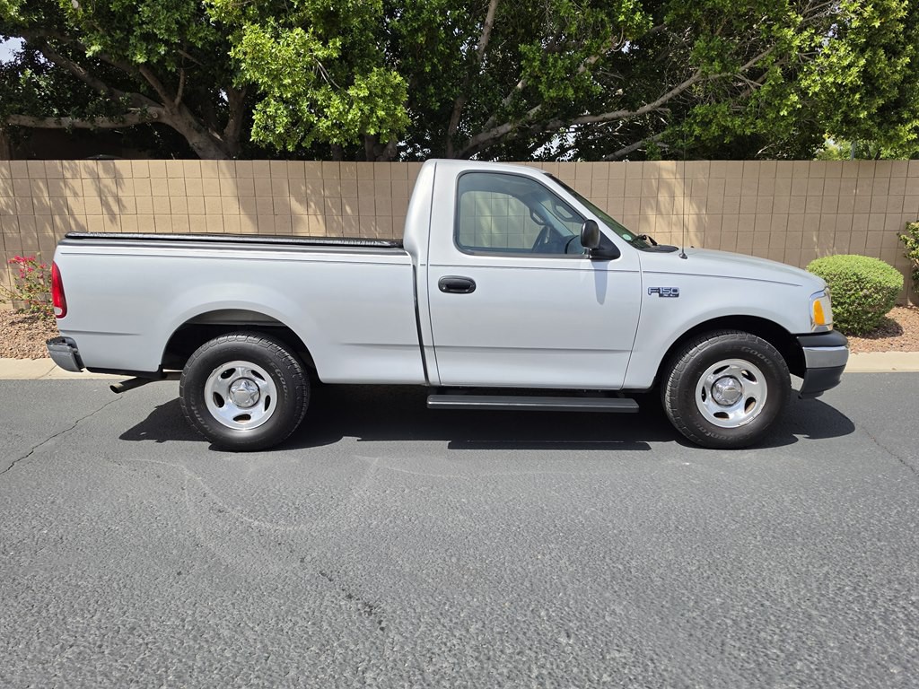 2000 Ford F-150 Image 2