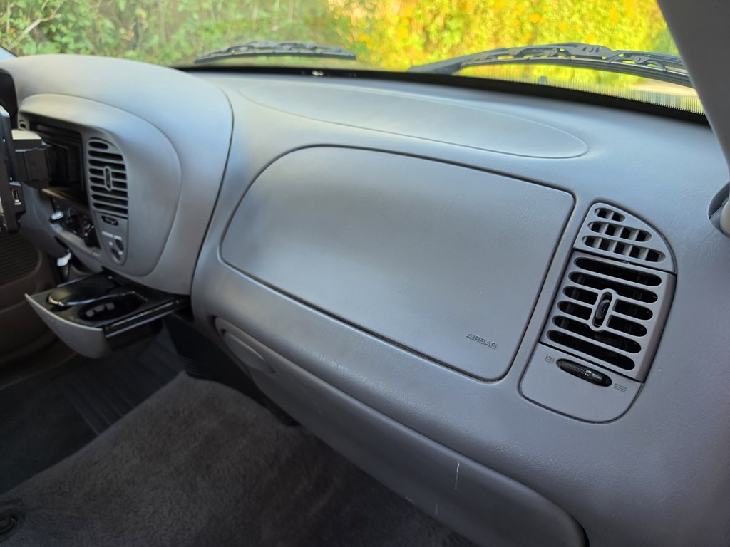 2000 Ford F-150 Image 28