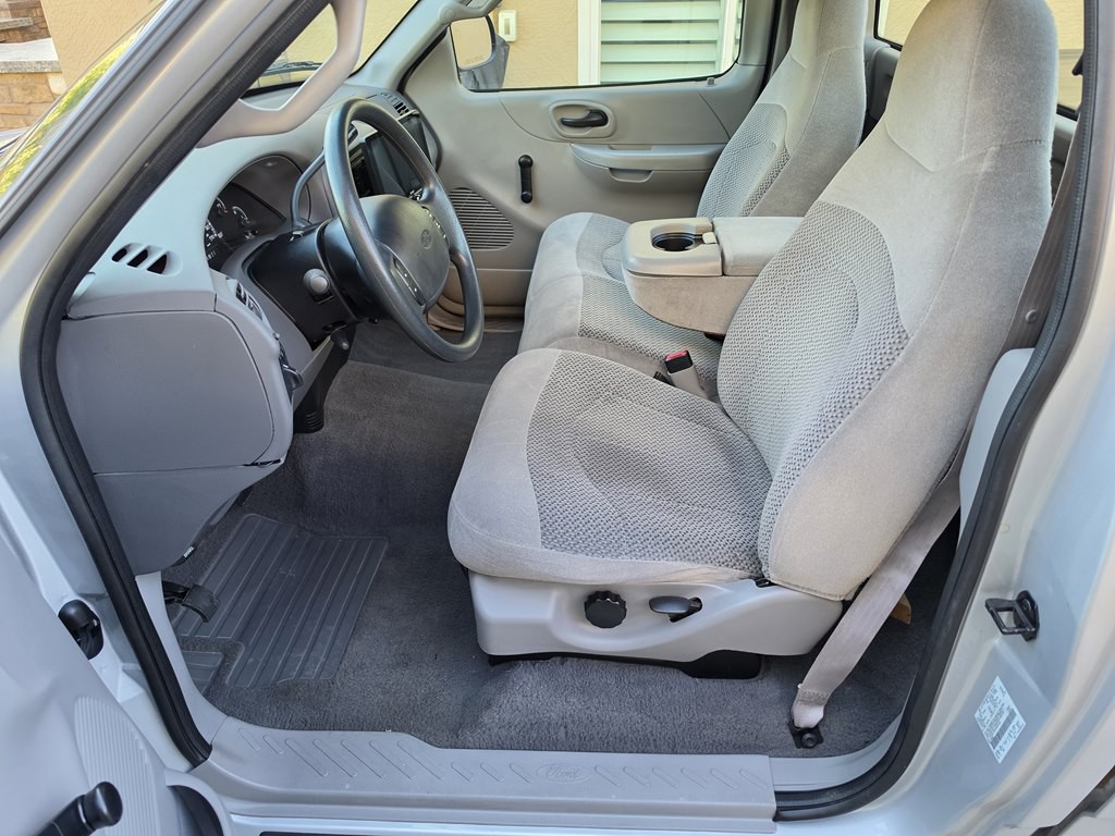 2000 Ford F-150 Image 30