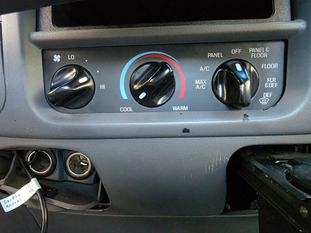 2000 Ford F-150 Image 43
