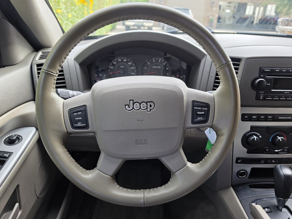 2005 Jeep Grand Cherokee Image 40