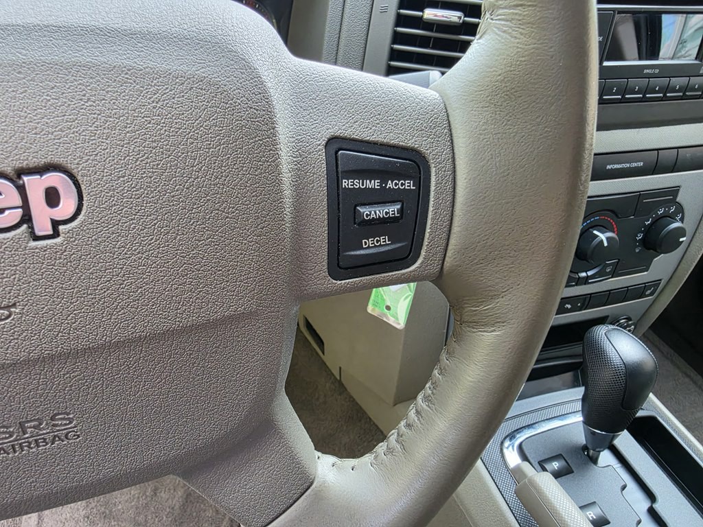 2005 Jeep Grand Cherokee Image 41
