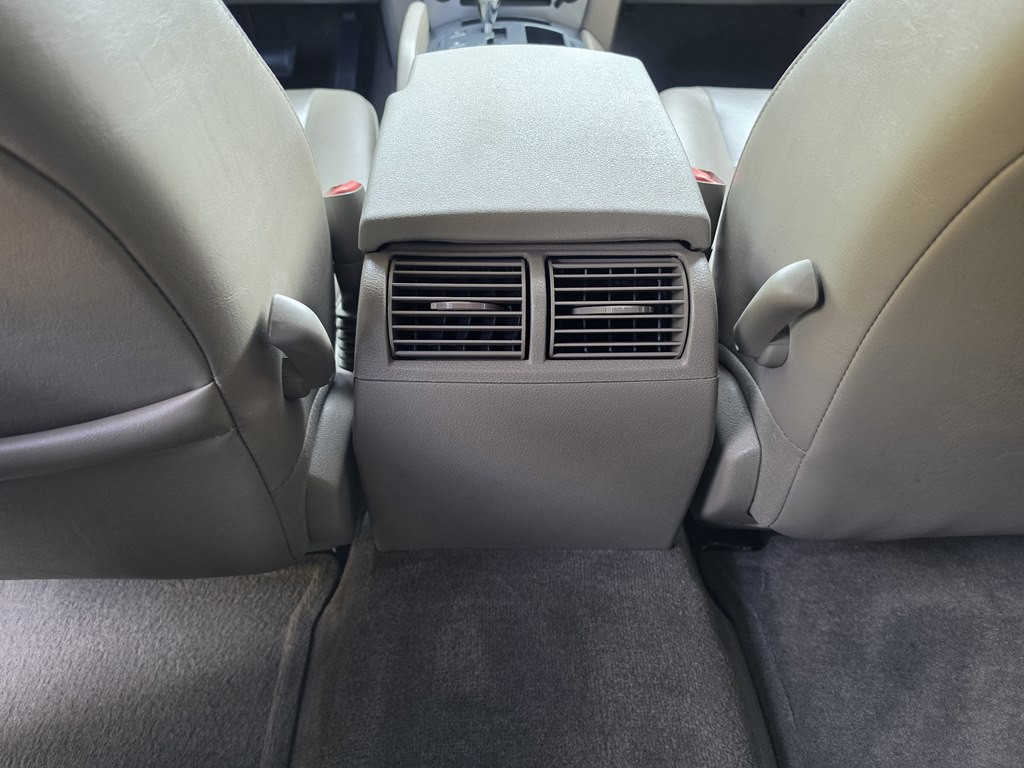 2005 Jeep Grand Cherokee Image 48