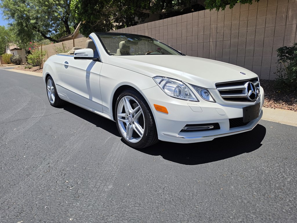 2013 Mercedes-Benz E-Class Image 1