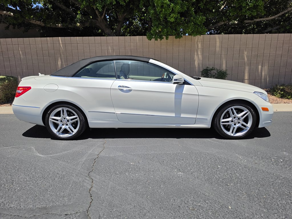 2013 Mercedes-Benz E-Class Image 2