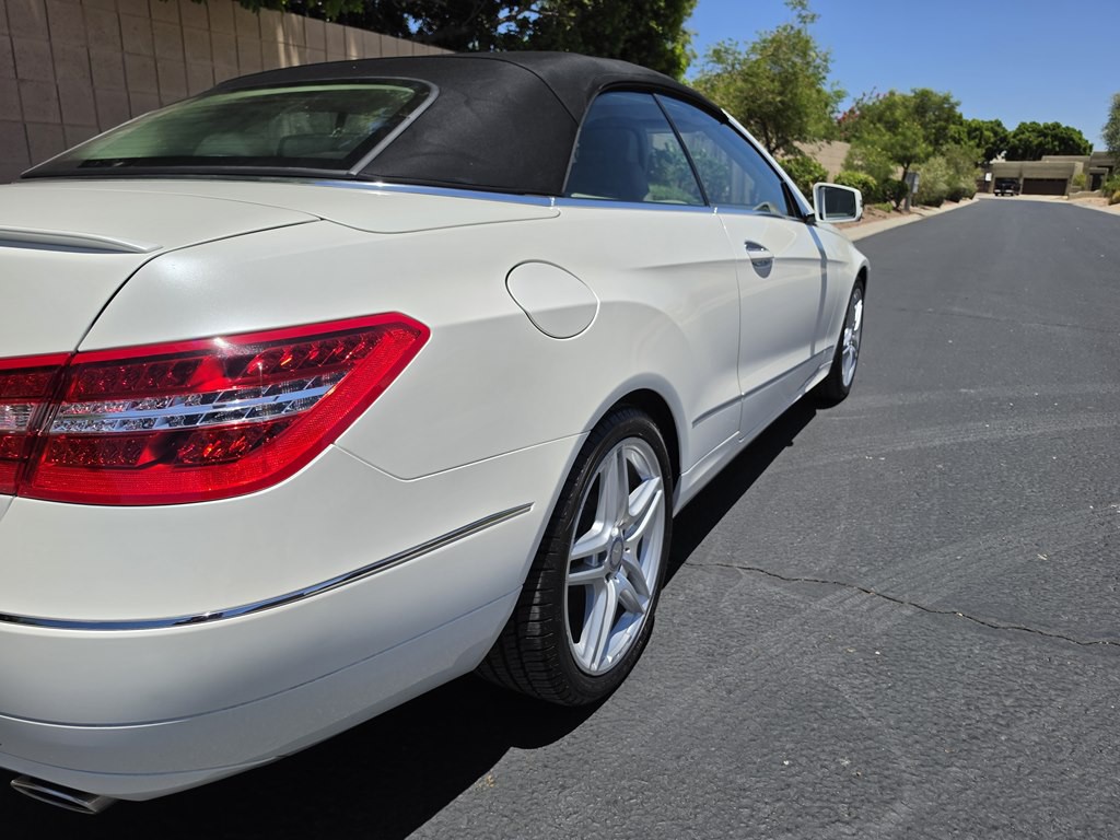 2013 Mercedes-Benz E-Class Image 4