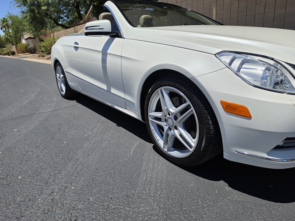 2013 Mercedes-Benz E-Class Image 24