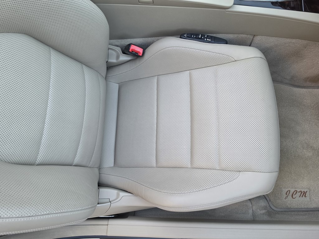 2013 Mercedes-Benz E-Class Image 26