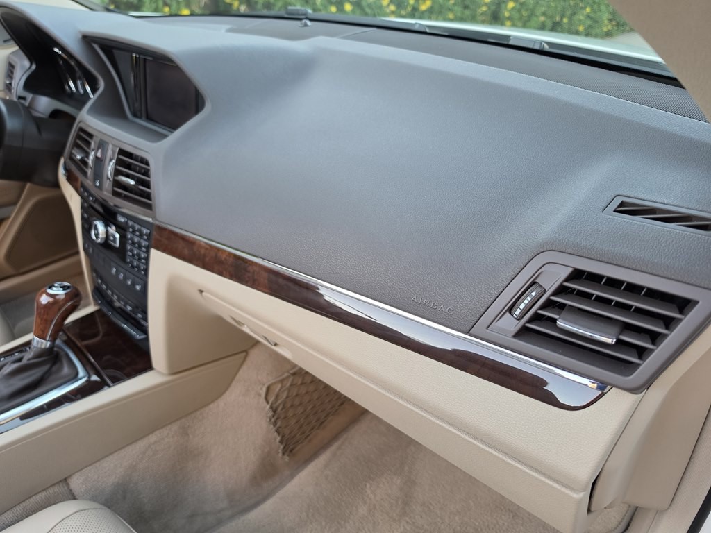 2013 Mercedes-Benz E-Class Image 27