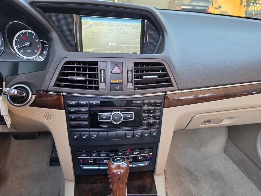 2013 Mercedes-Benz E-Class Image 44