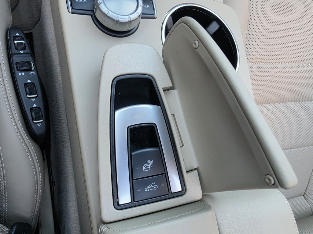 2013 Mercedes-Benz E-Class Image 50