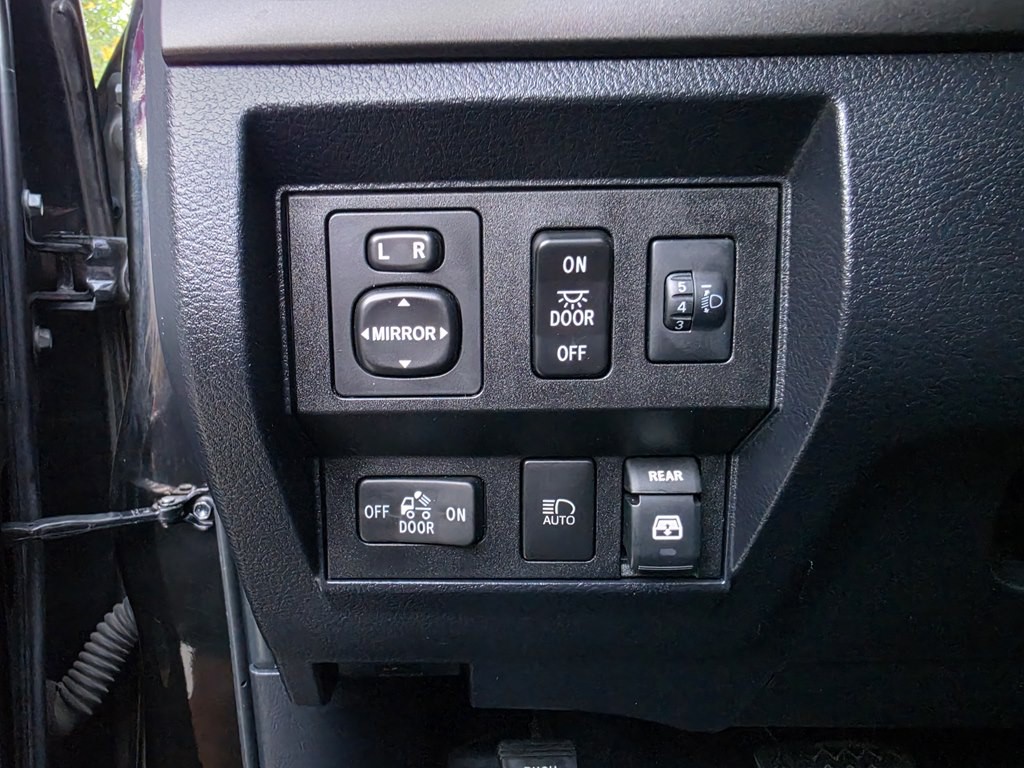2018 Toyota Tundra Image 54