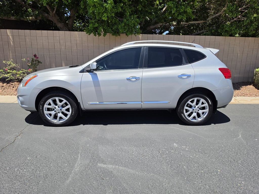 2011 Nissan Rogue Image 16