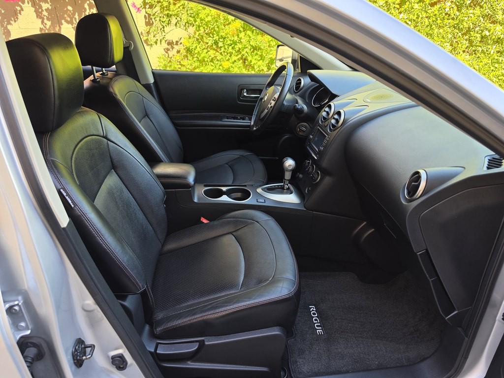 2011 Nissan Rogue Image 26