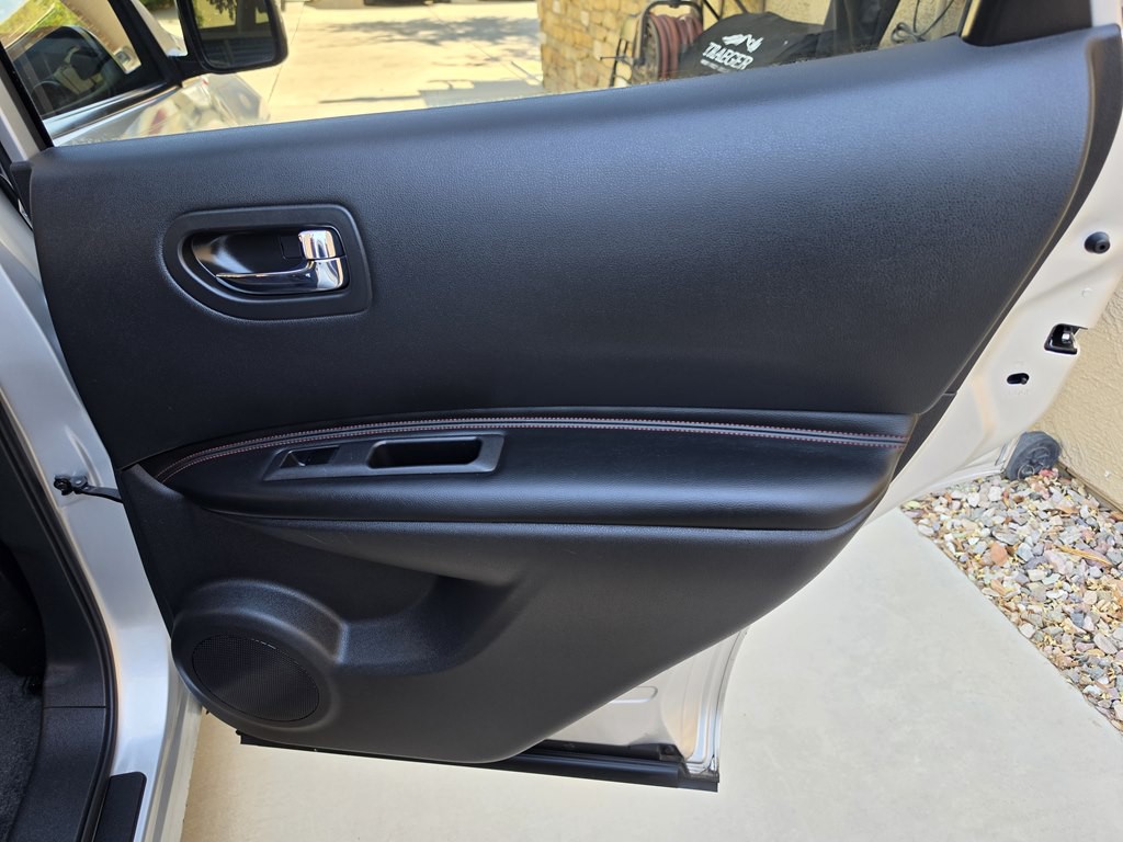 2011 Nissan Rogue Image 31