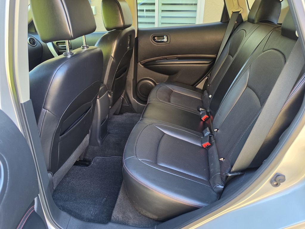 2011 Nissan Rogue Image 32