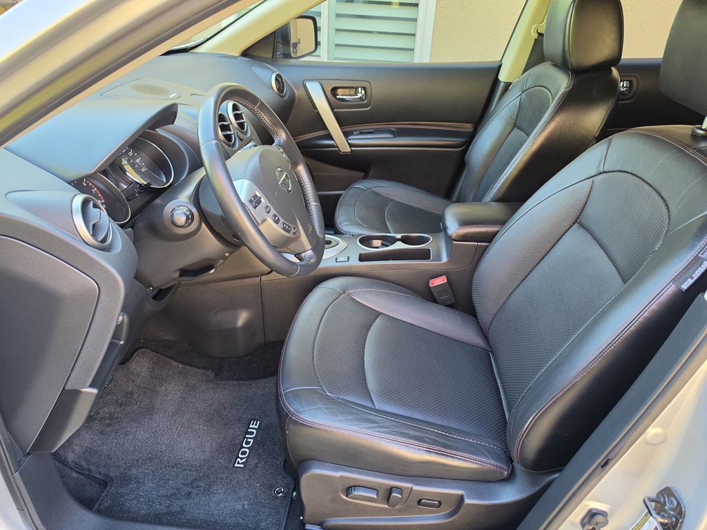 2011 Nissan Rogue Image 34