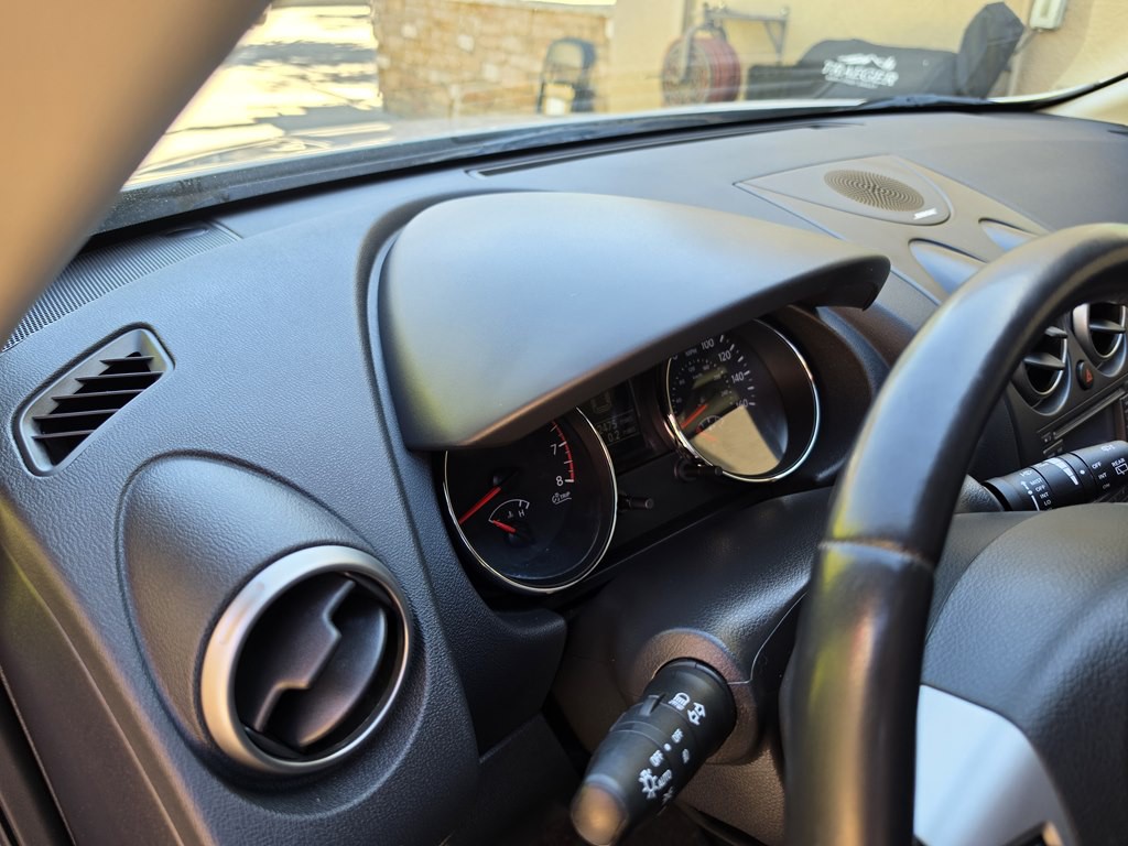 2011 Nissan Rogue Image 36