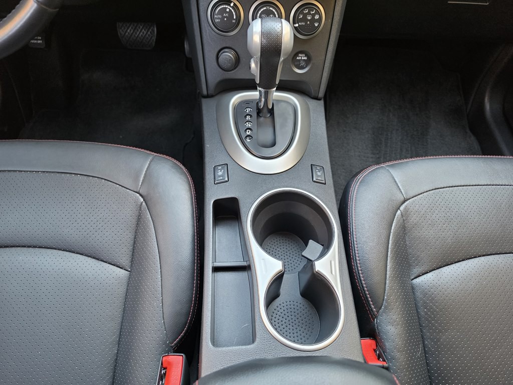 2011 Nissan Rogue Image 47