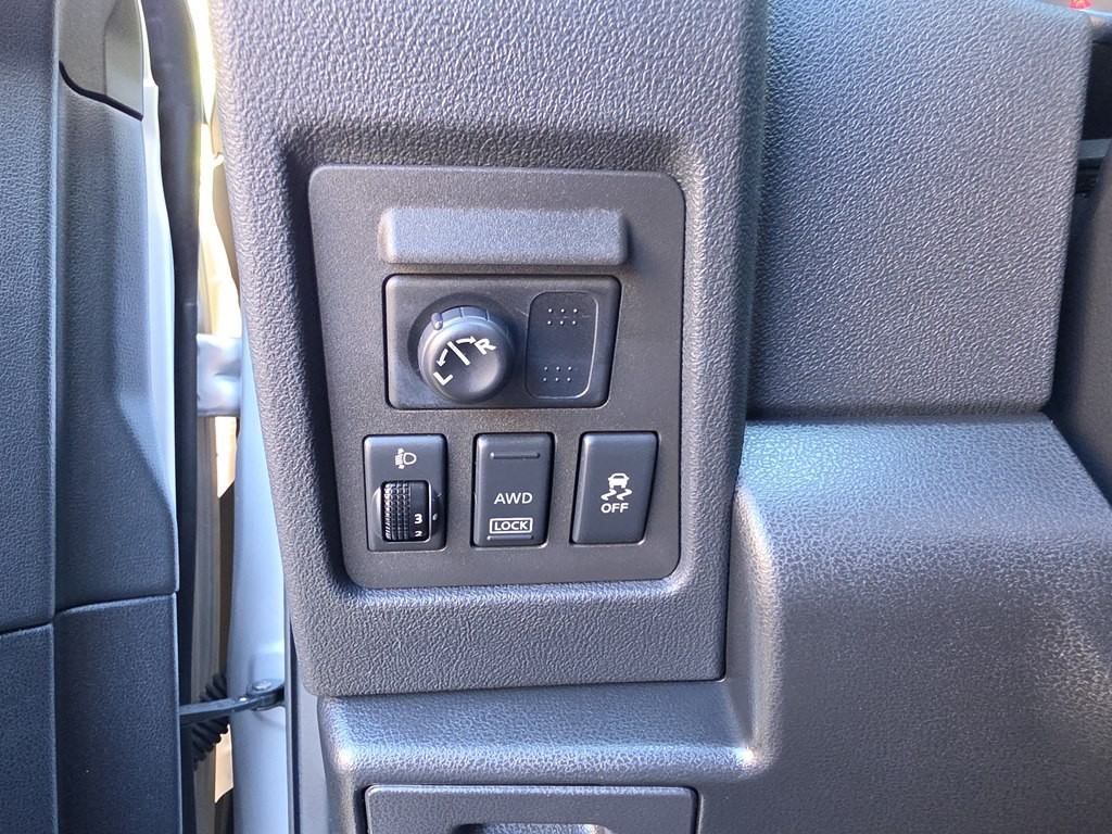 2011 Nissan Rogue Image 55