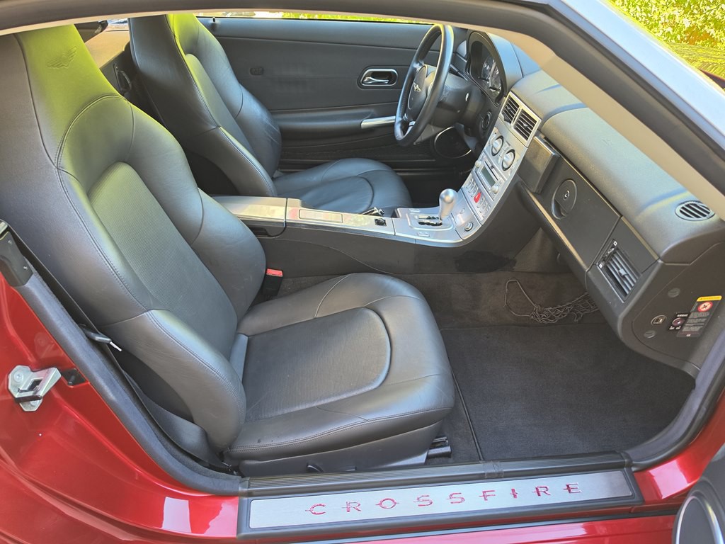 2004 Chrysler Crossfire Image 26