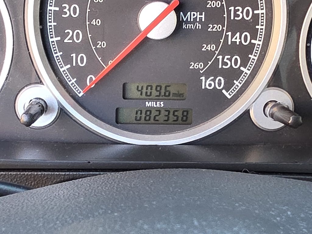 2004 Chrysler Crossfire Image 40