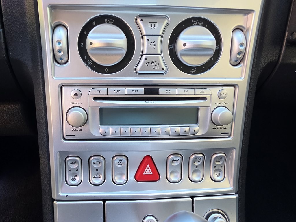 2004 Chrysler Crossfire Image 42