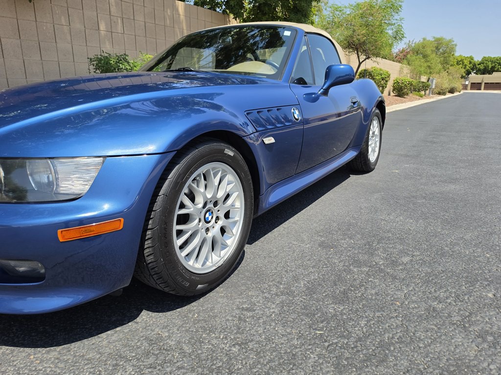 2000 BMW Z3 Image 17