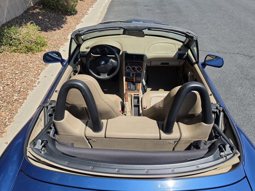 2000 BMW Z3 Image 28