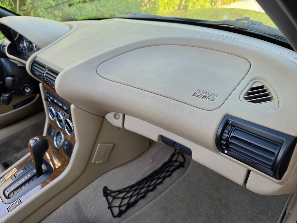 2000 BMW Z3 Image 32