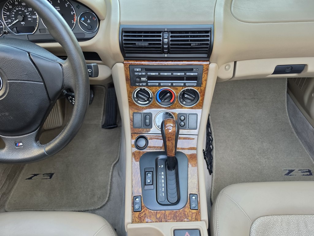 2000 BMW Z3 Image 44