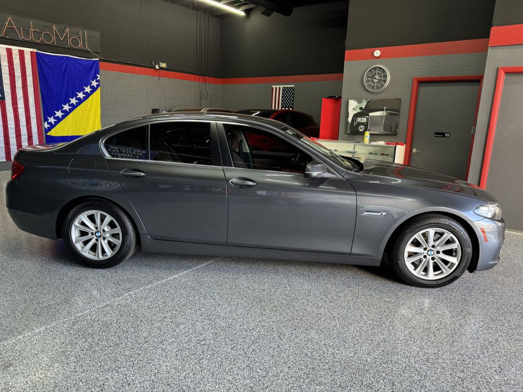 2015 BMW 5 Series Image 2