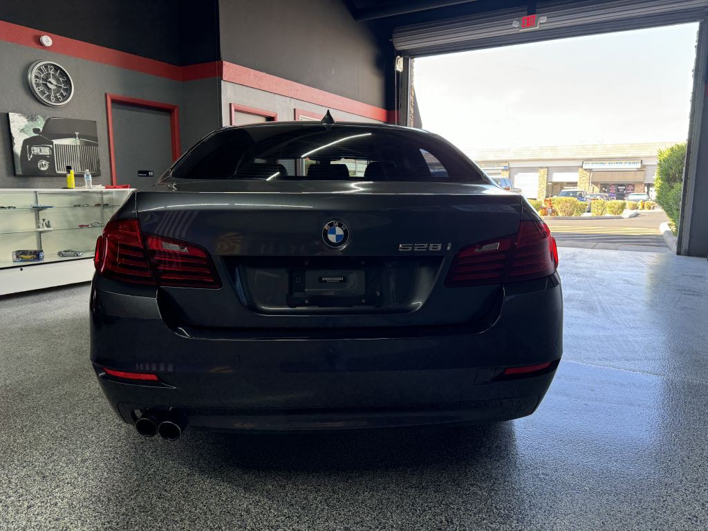 2015 BMW 5 Series Image 4