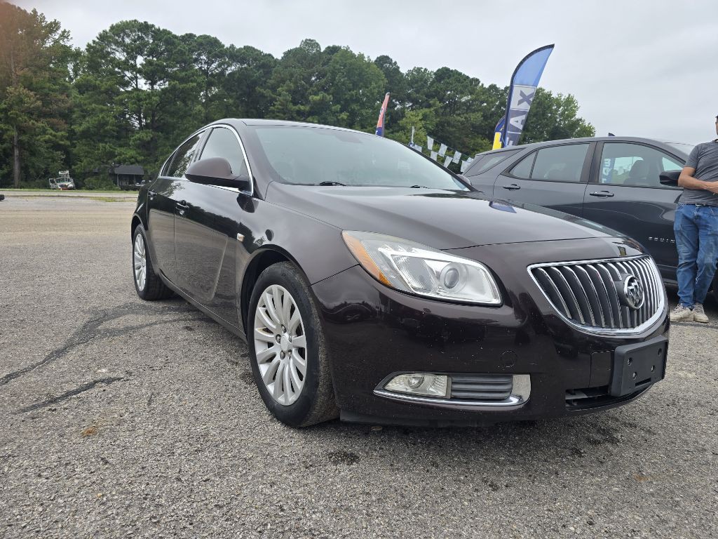 2011 Buick Regal Image 3