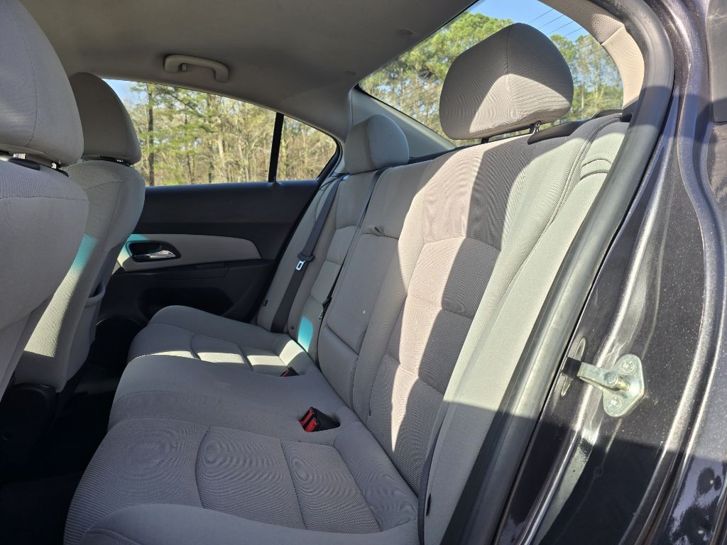 2014 Chevrolet Cruze Image 12