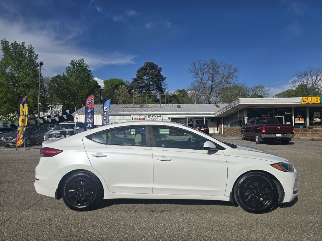 2018 Hyundai Elantra Image 5