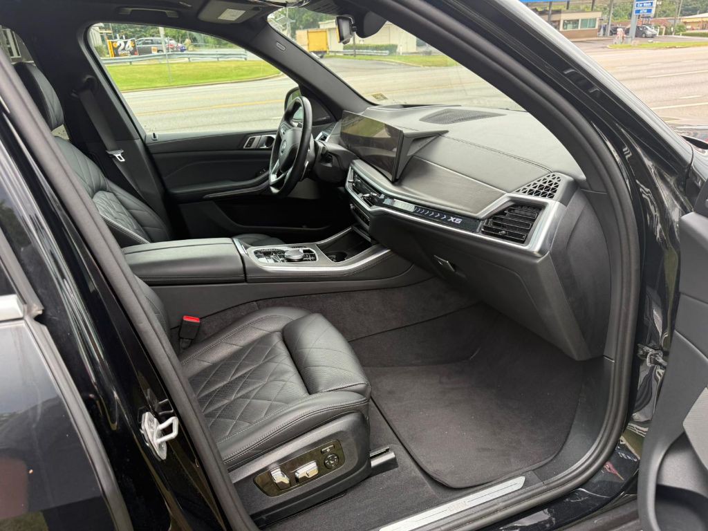2024 BMW X5 Image 15