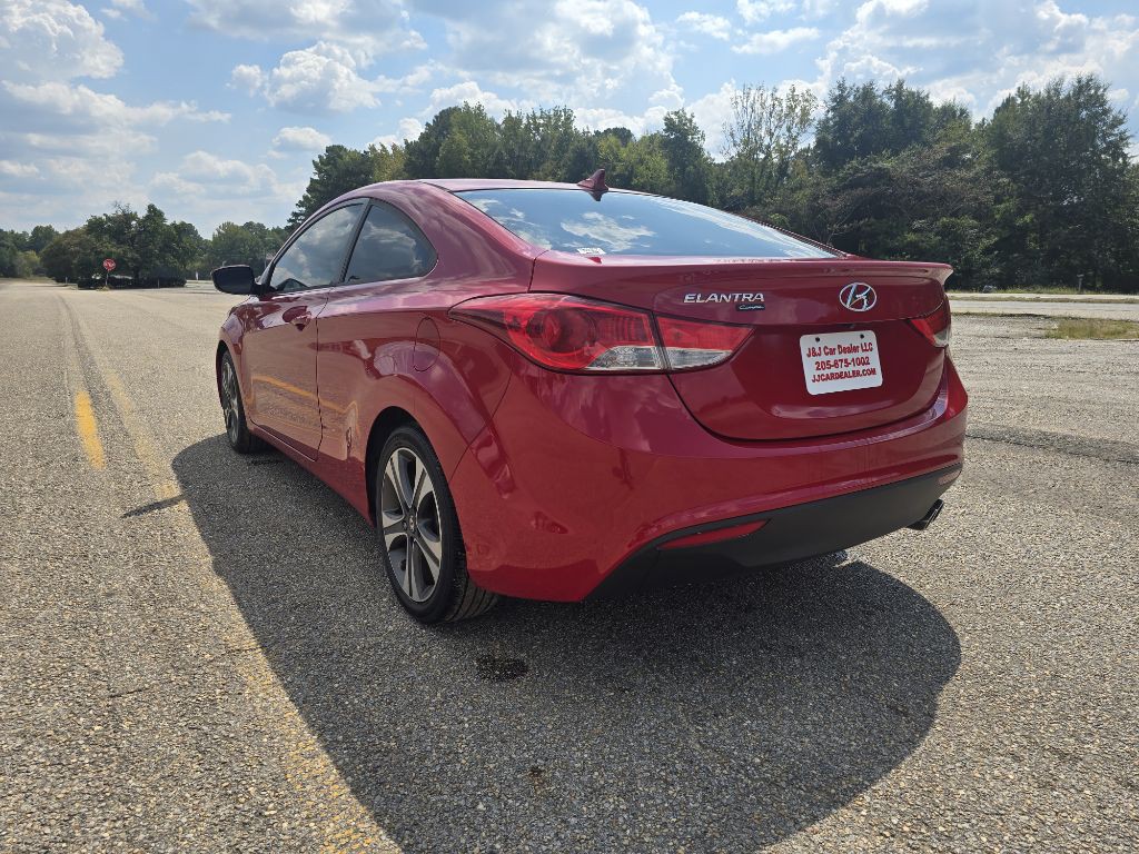 2013 Hyundai Elantra Image 9