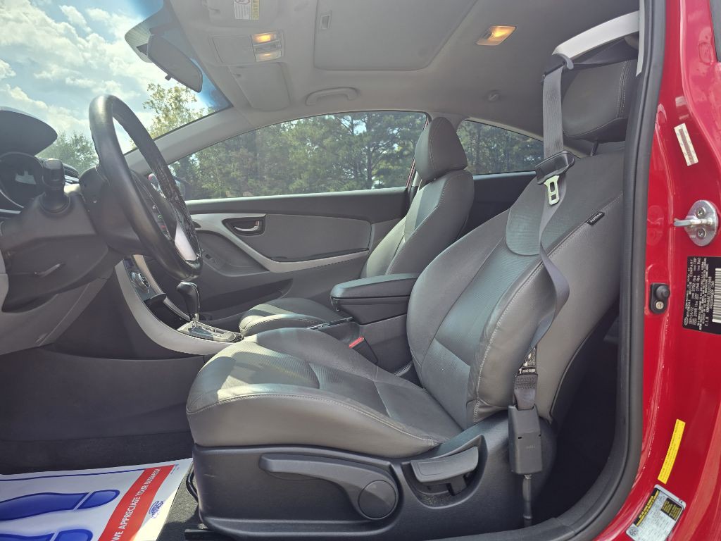 2013 Hyundai Elantra Image 11