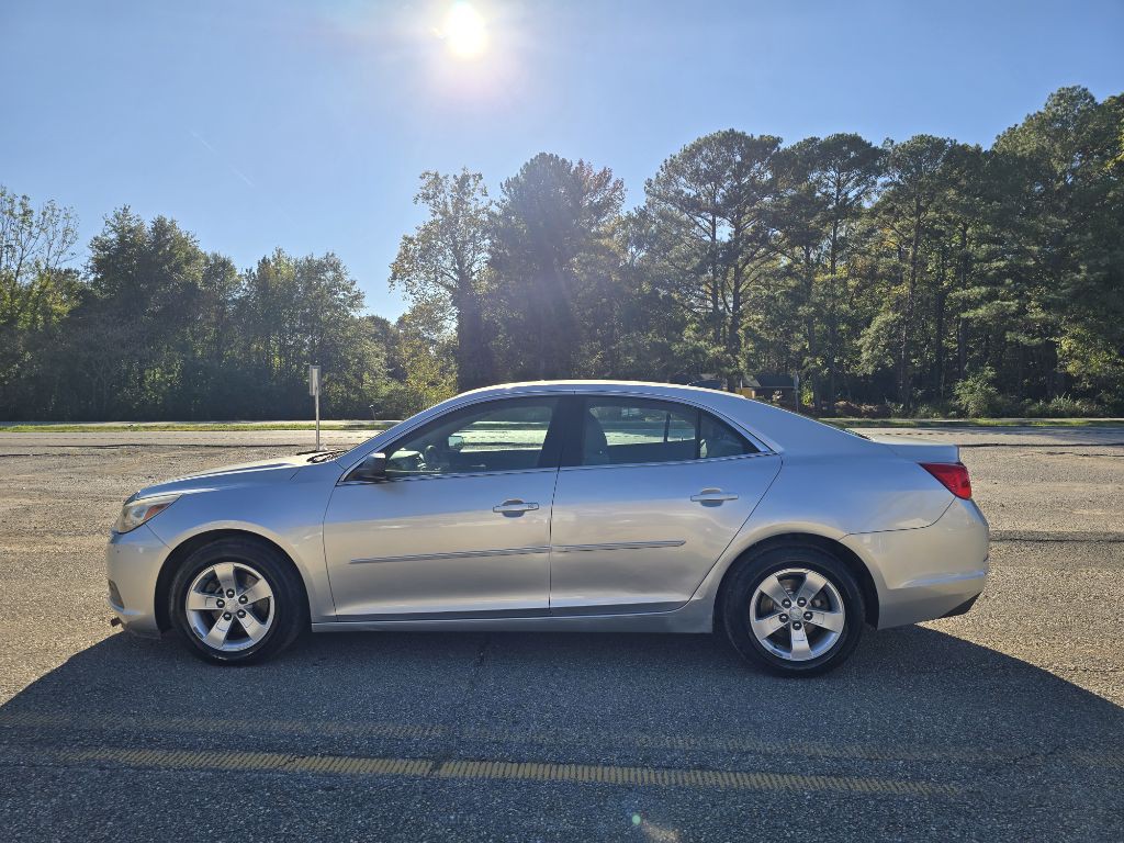 2015 Chevrolet Malibu Image 4
