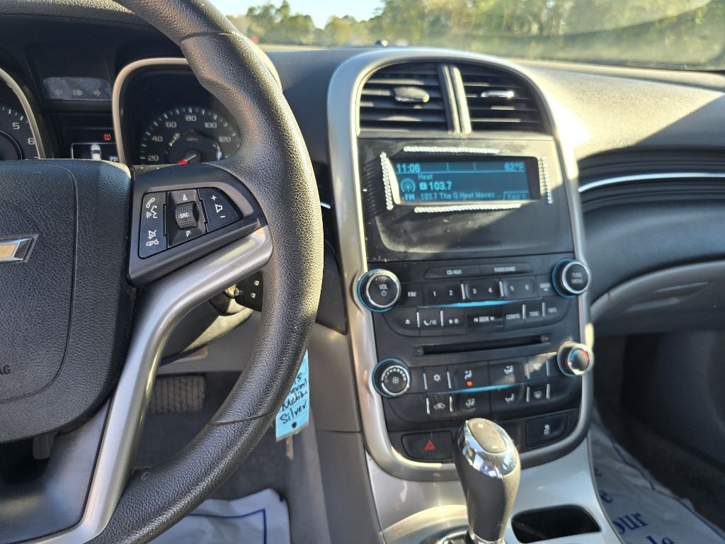 2015 Chevrolet Malibu Image 13