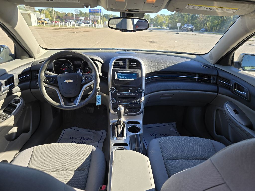 2015 Chevrolet Malibu Image 15