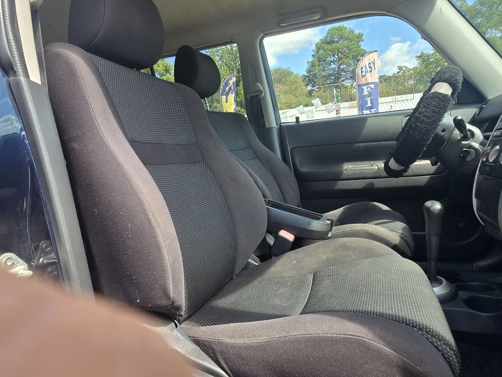 2004 Scion xB Image 15