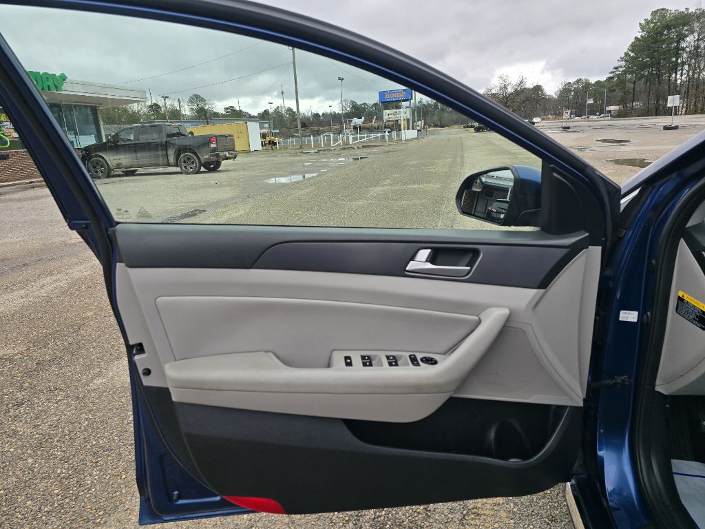 2017 Hyundai Sonata Image 10