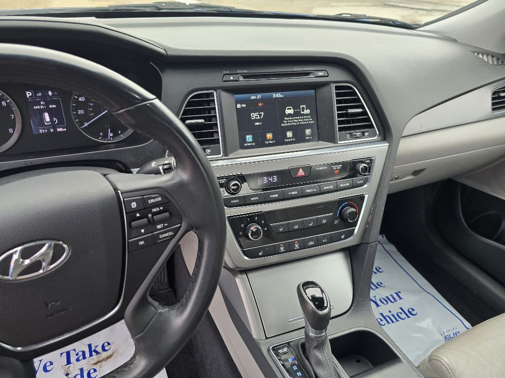 2017 Hyundai Sonata Image 12