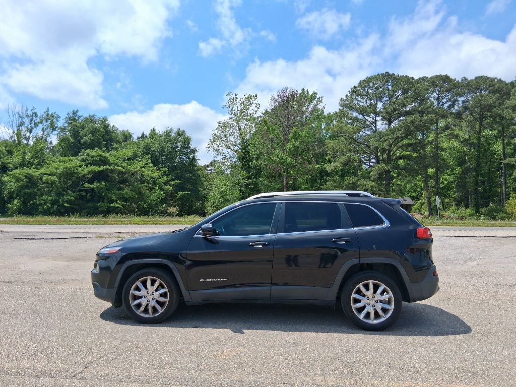 2017 Jeep Cherokee Image 8