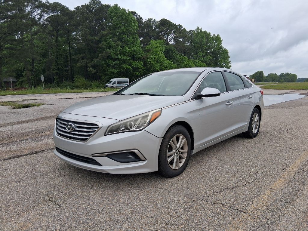 2017 Hyundai Sonata Image 1
