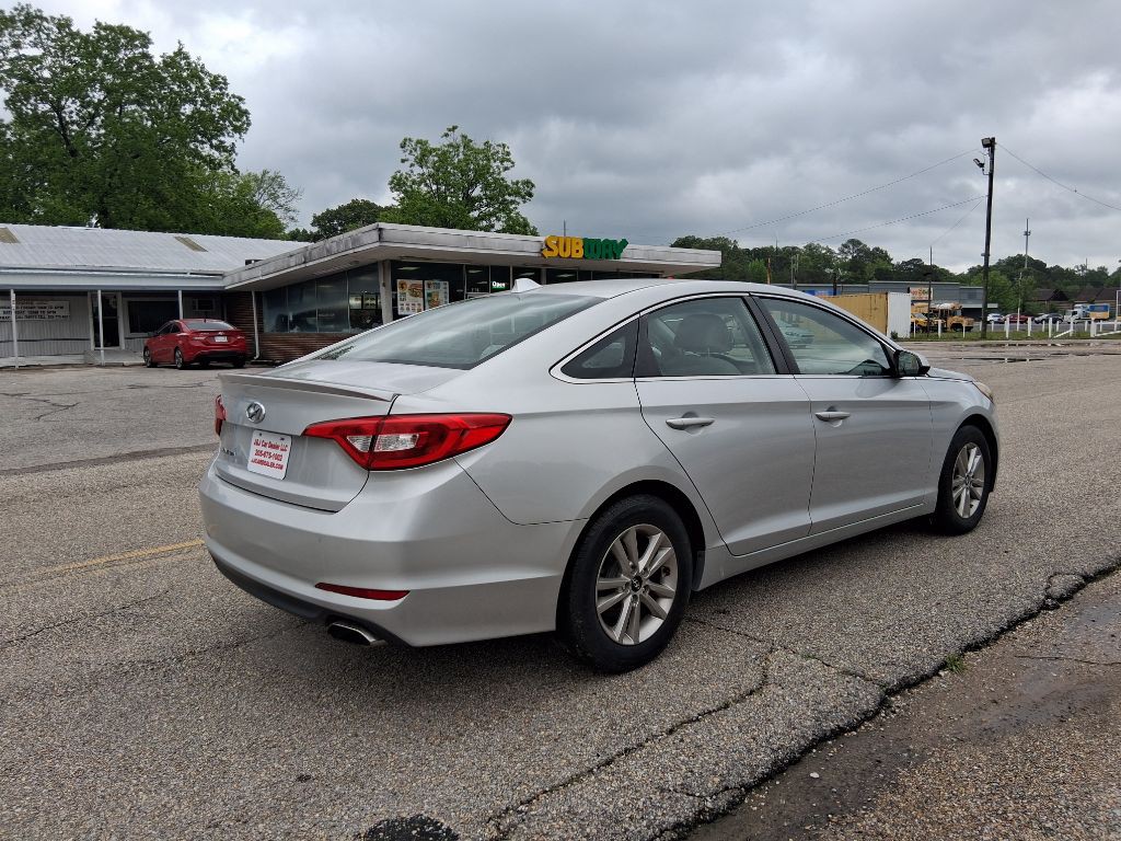 2017 Hyundai Sonata Image 5