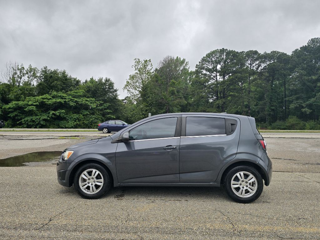 2013 Chevrolet Sonic Image 8